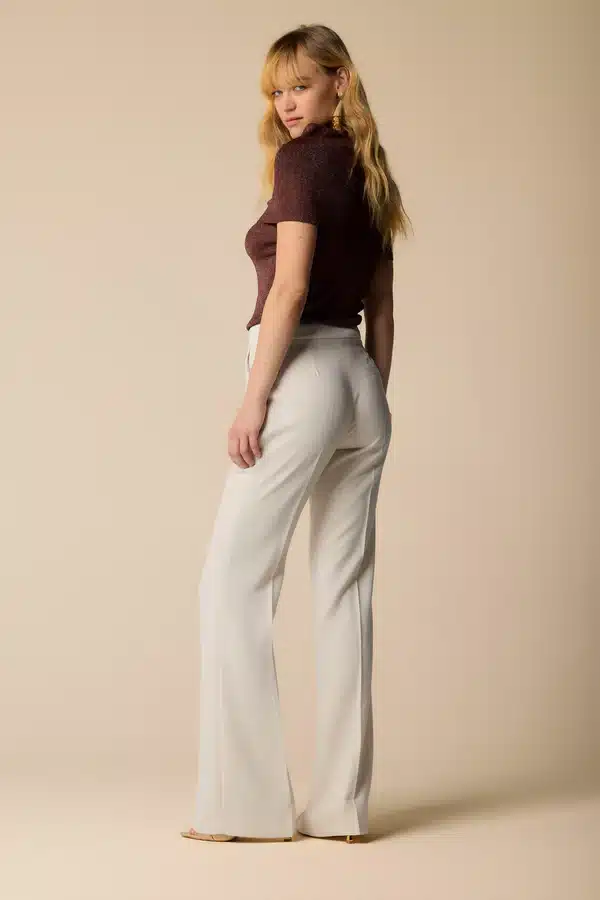 PANTALÓN ELEGANTE ACAMAPANADO HONORE de KOCCA – foto 1