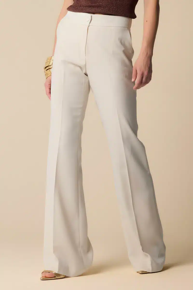 PANTALÓN ELEGANTE ACAMAPANADO HONORE de KOCCA – foto 3