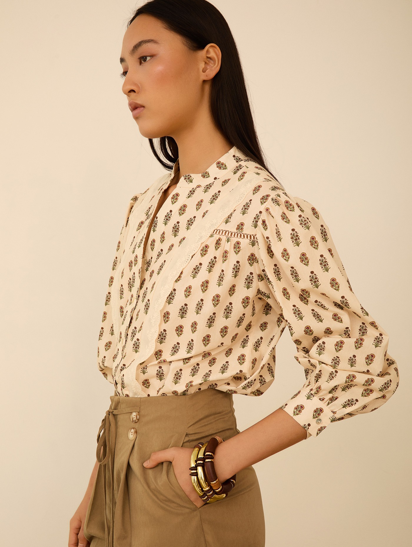 Blusa algodón estampado flores de MEISIE – foto 3