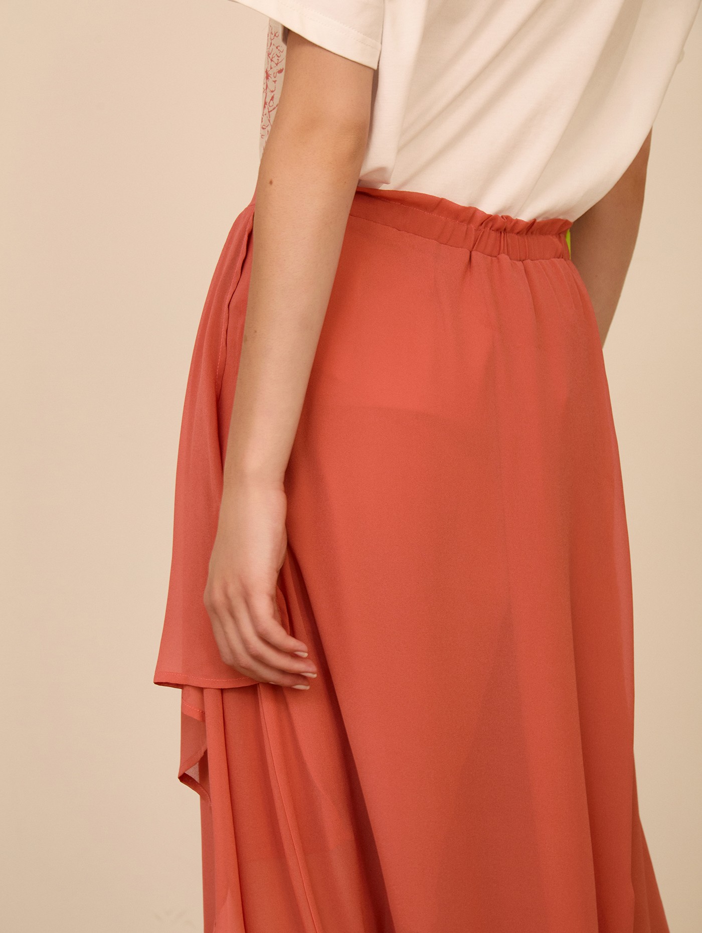 Falda-pantalón midi en crepe de MEISIE – foto 3