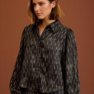 Blusa Satinada con Lámina Dorada de MEISIE – foto 1