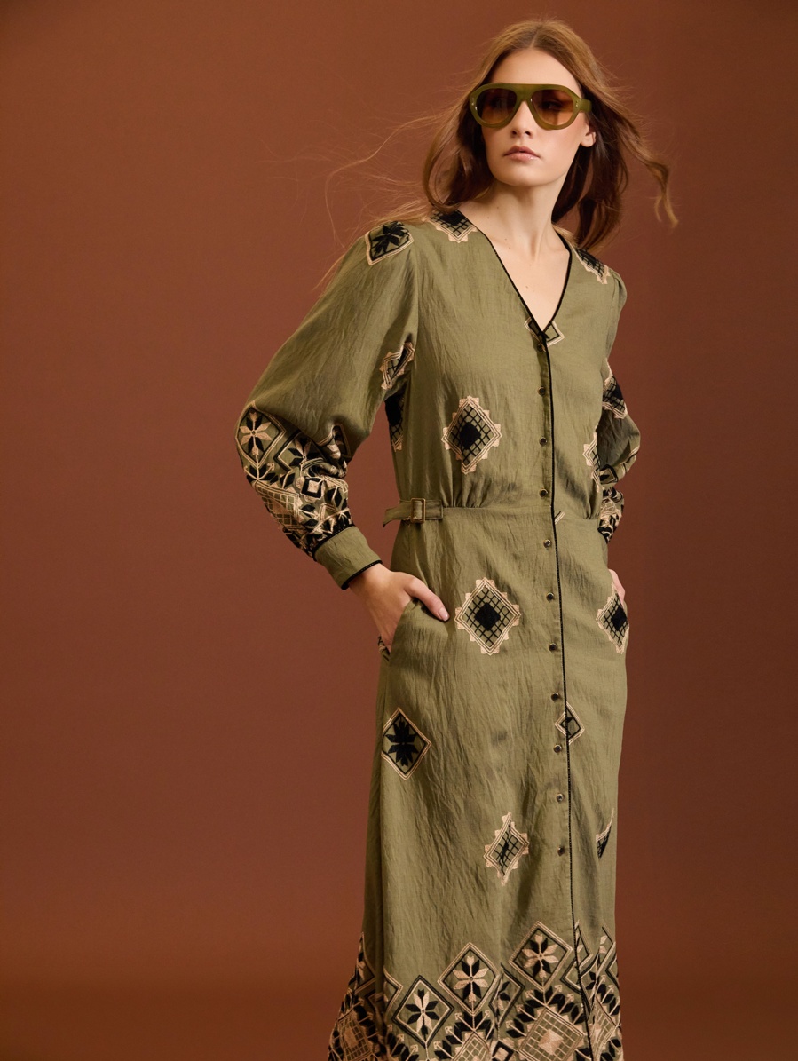 Vestido Camisero Étnico con Bordados de MEISIE
