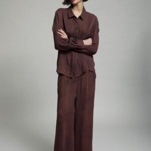 Pantalón Recto con Botón Frontal de SKATIE – foto 1