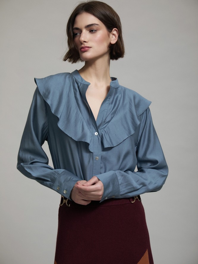 Blusa Fluida con Detalle de Volante de SKATIE – foto 1