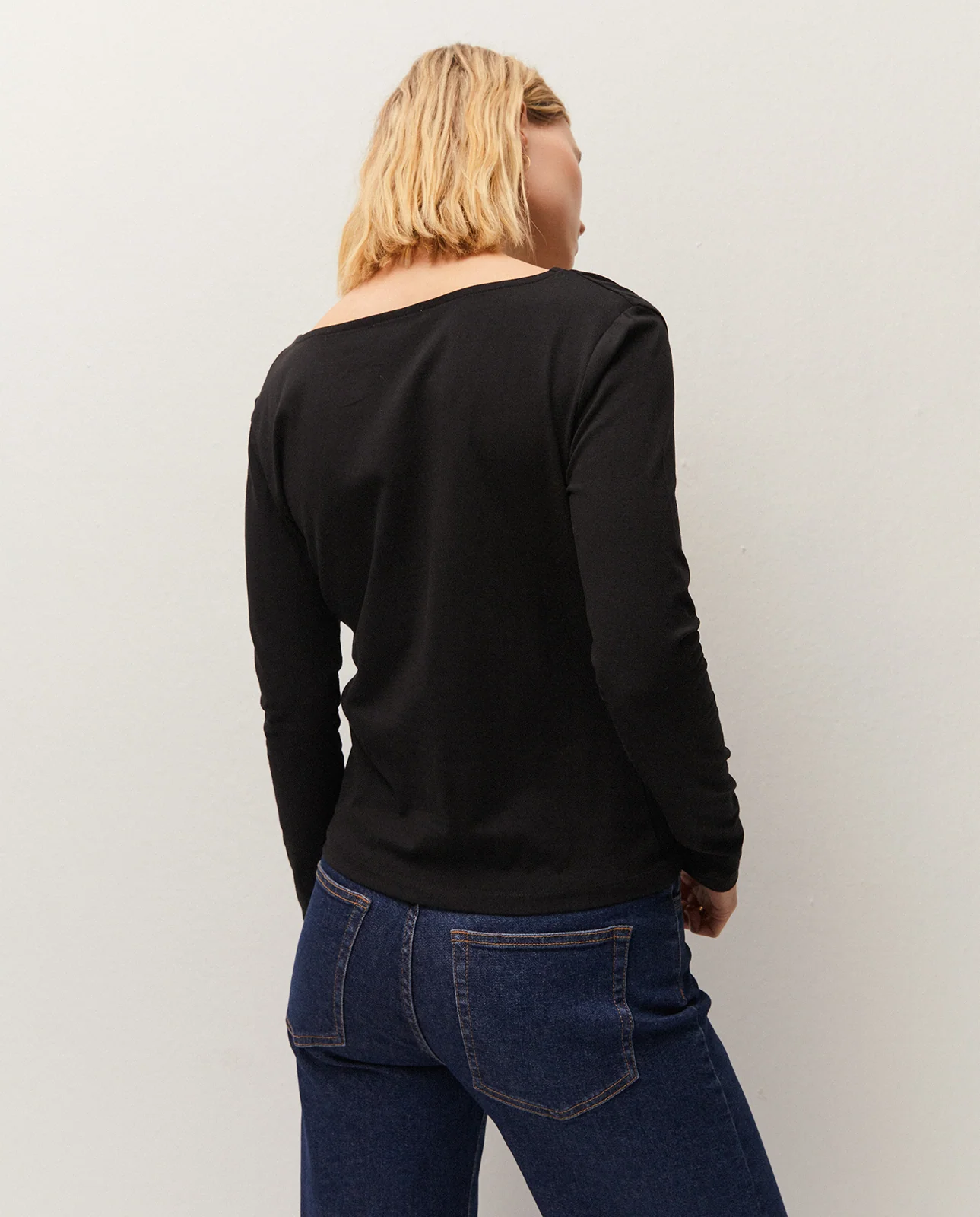 Camiseta Básica con Puntilla - Imagen 2